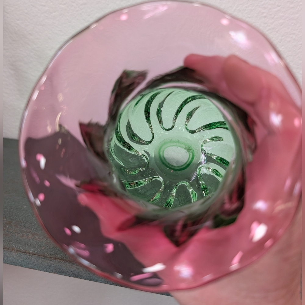 Vintage Teleflora Pink Green Watermelon Hand Blown Art Glass Ruffled Vase - Picture 5 of 10